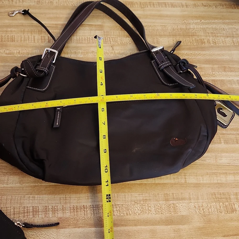 DOONEY &  BOURKE Large Nina Shoulder Bag and a Matching Wallet - Picture 11 of 16